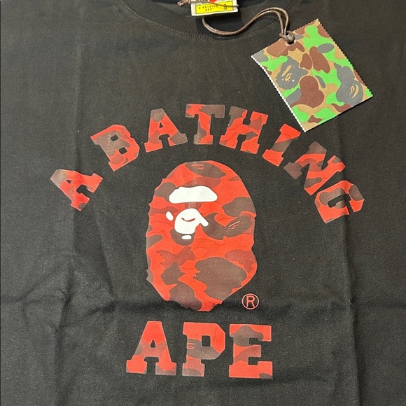 A Bathing Ape Black S/S Tee shirt. NWT in Poly. Size Small Street Wear. Luxury - Picture 3 of 16